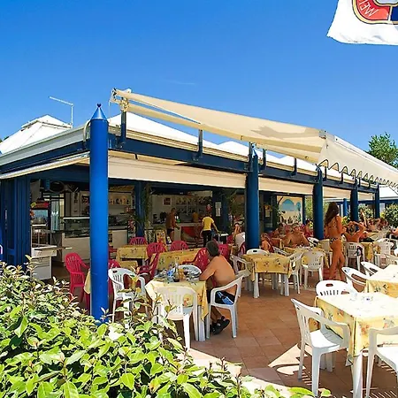 Aldeamento Turístico Villaggio Mare Blu 5*