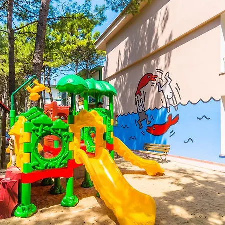 Aldeamento Turístico Villaggio Mare Blu 5*
