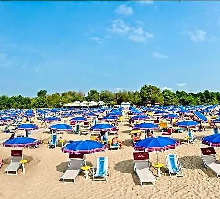 Villaggio Mare Blu База відпочинку 3*