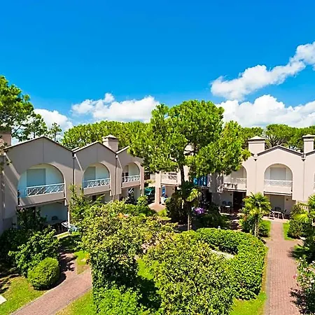 Villaggio Mare Blu База відпочинку 3*